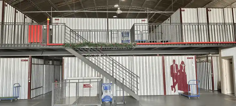Interior do self storage Instock em São José dos Campos